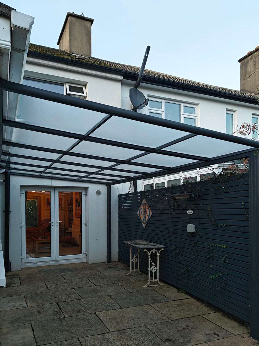 Park Road, Dublin 16 custom made aluminum canopy