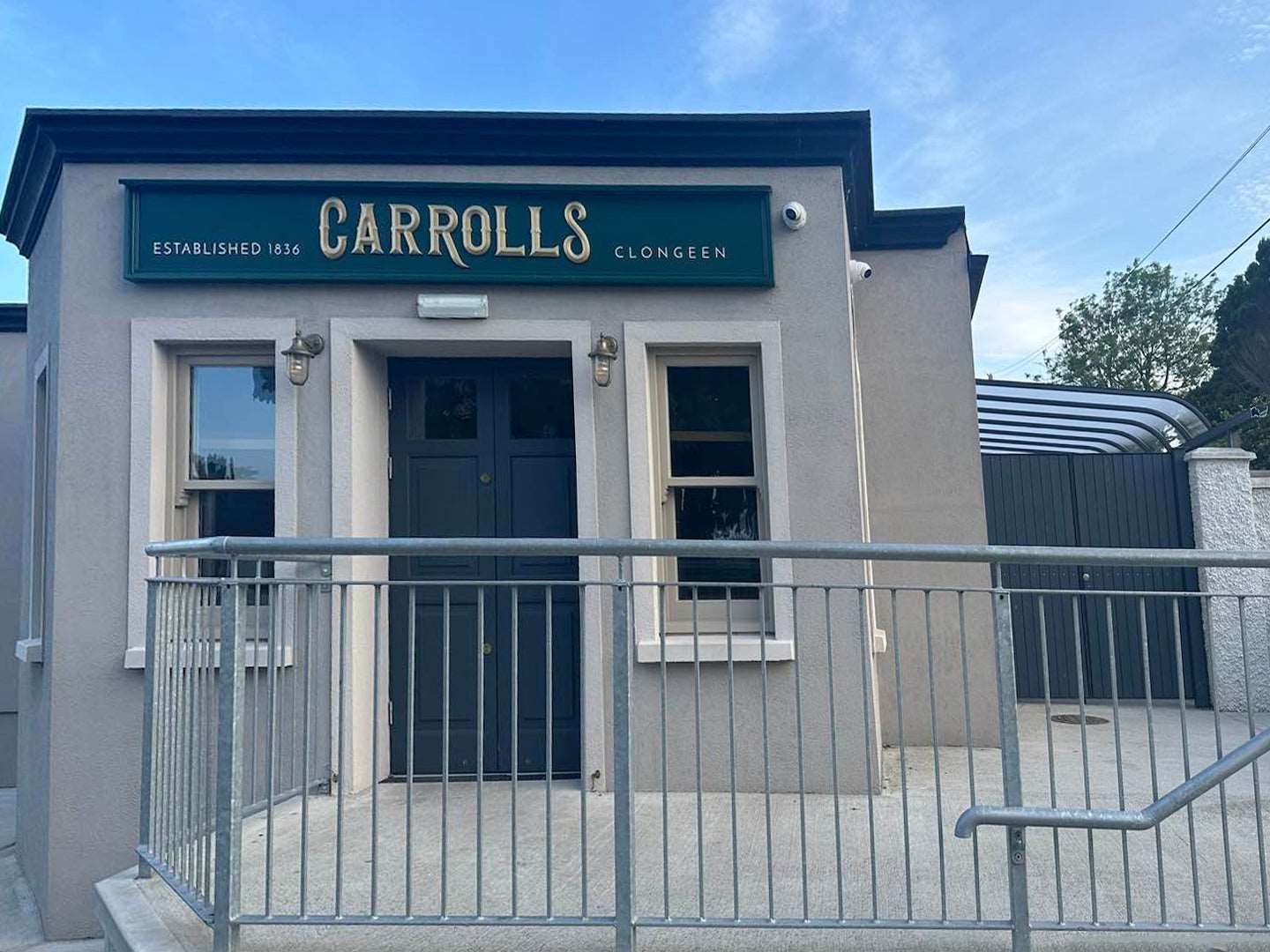 Aluminium Canopy in Carroll's bar