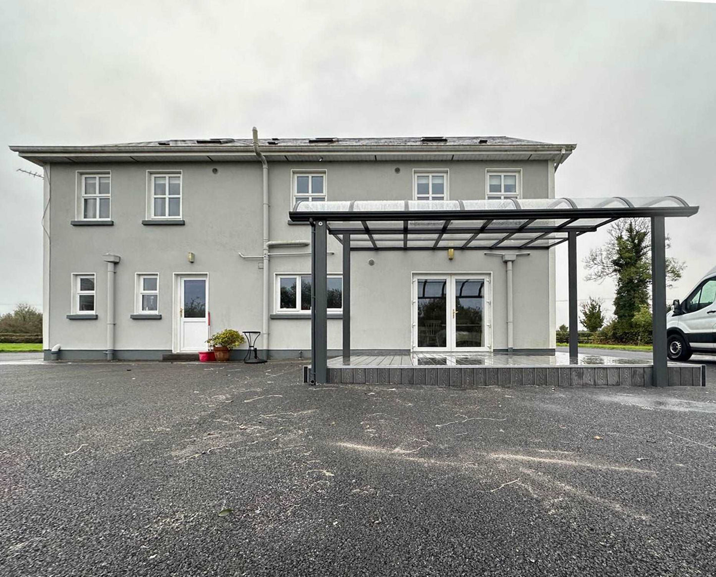Roscommon aluminium canopy with composite decking