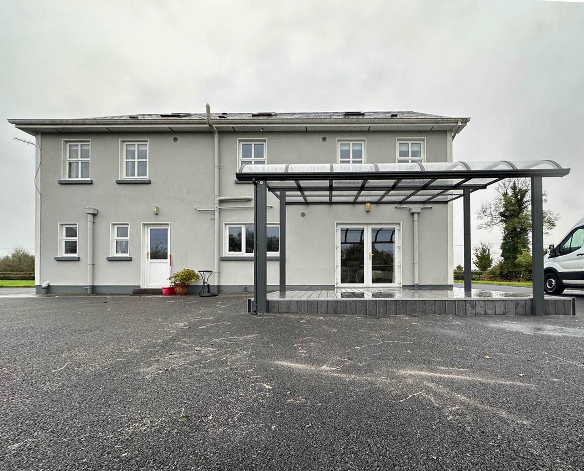Roscommon aluminium canopy with composite decking