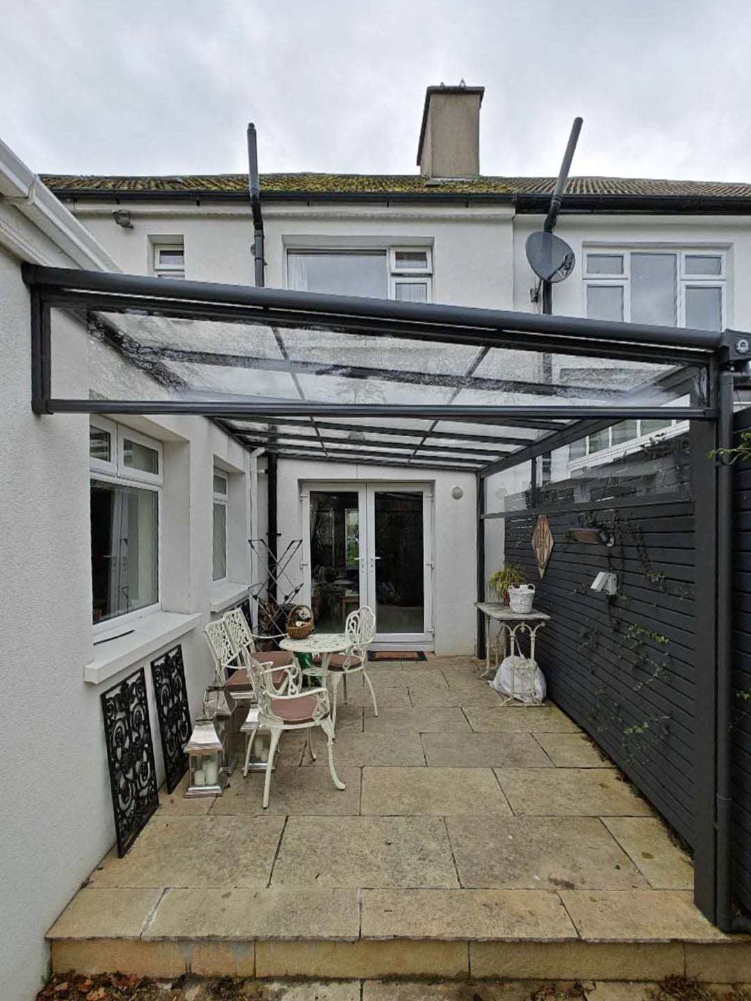 Aluminum patio canopy in Dublin